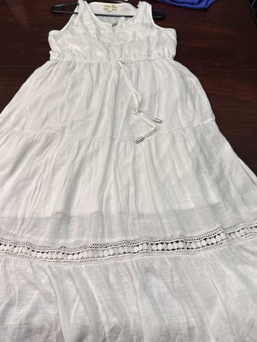 White Sleeveless Maxi Dress with Crochet Trim